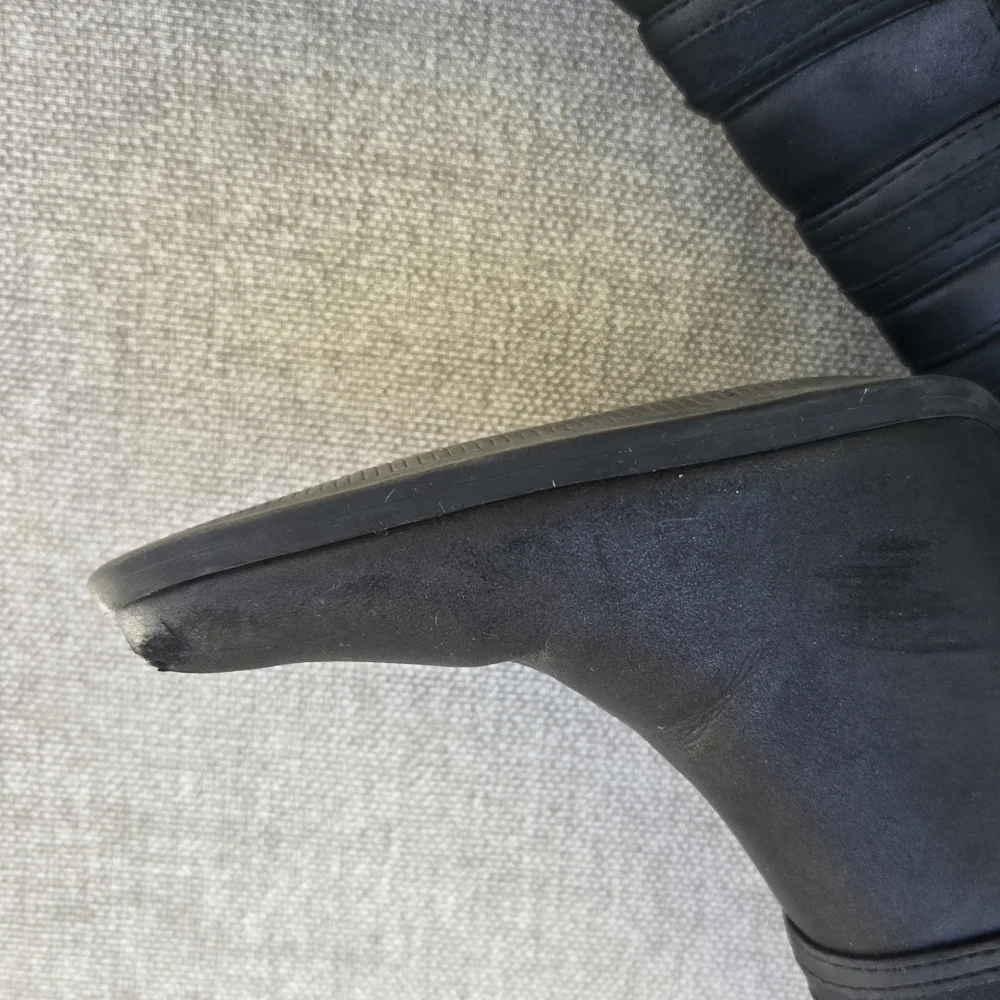 Charles By Charles David Black Western Booties